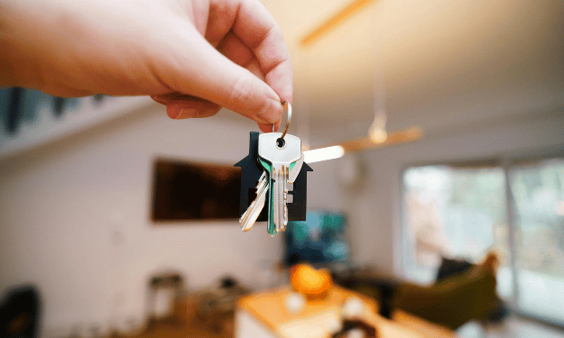 Single residential property investment with house keys